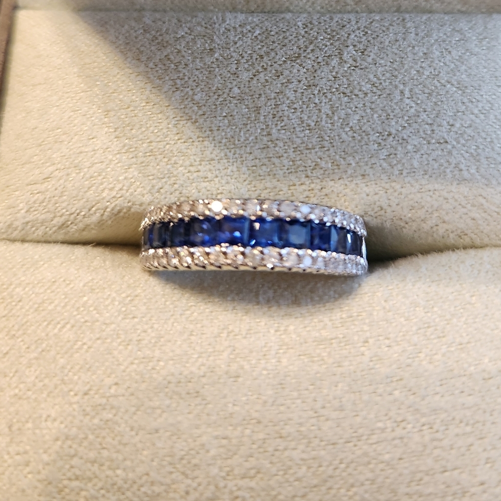 Sapphire and diamond ring